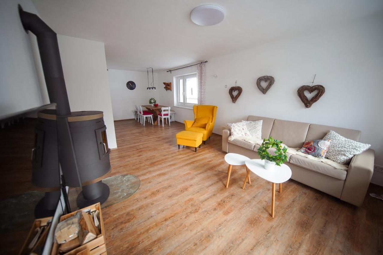 Ferienwohnung Cozy Nest In The Heart Of Kranjska Gora Exterior foto