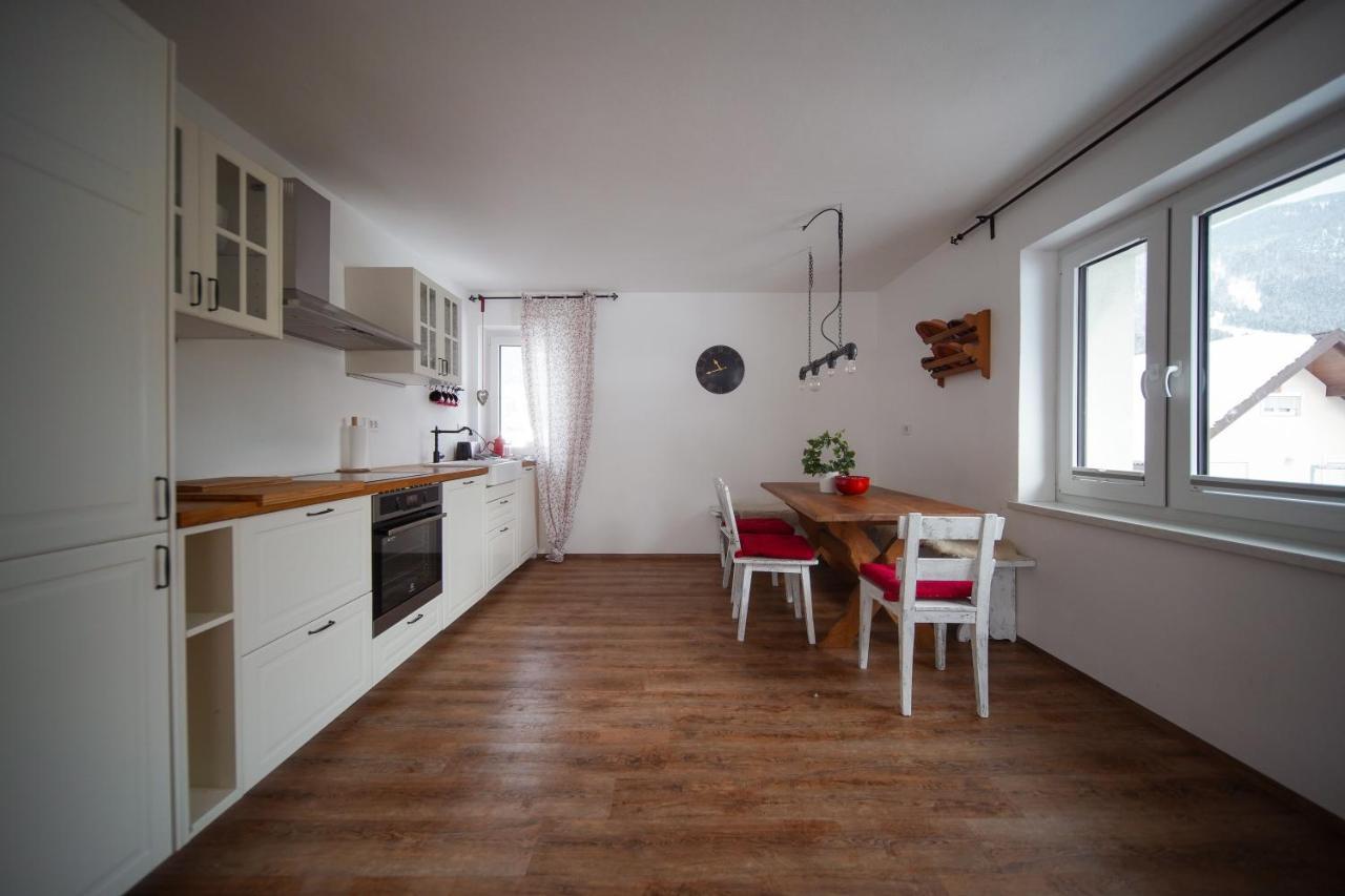 Ferienwohnung Cozy Nest In The Heart Of Kranjska Gora Exterior foto