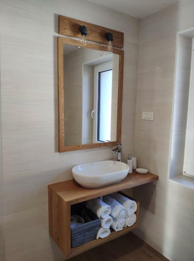 Ferienwohnung Cozy Nest In The Heart Of Kranjska Gora Exterior foto